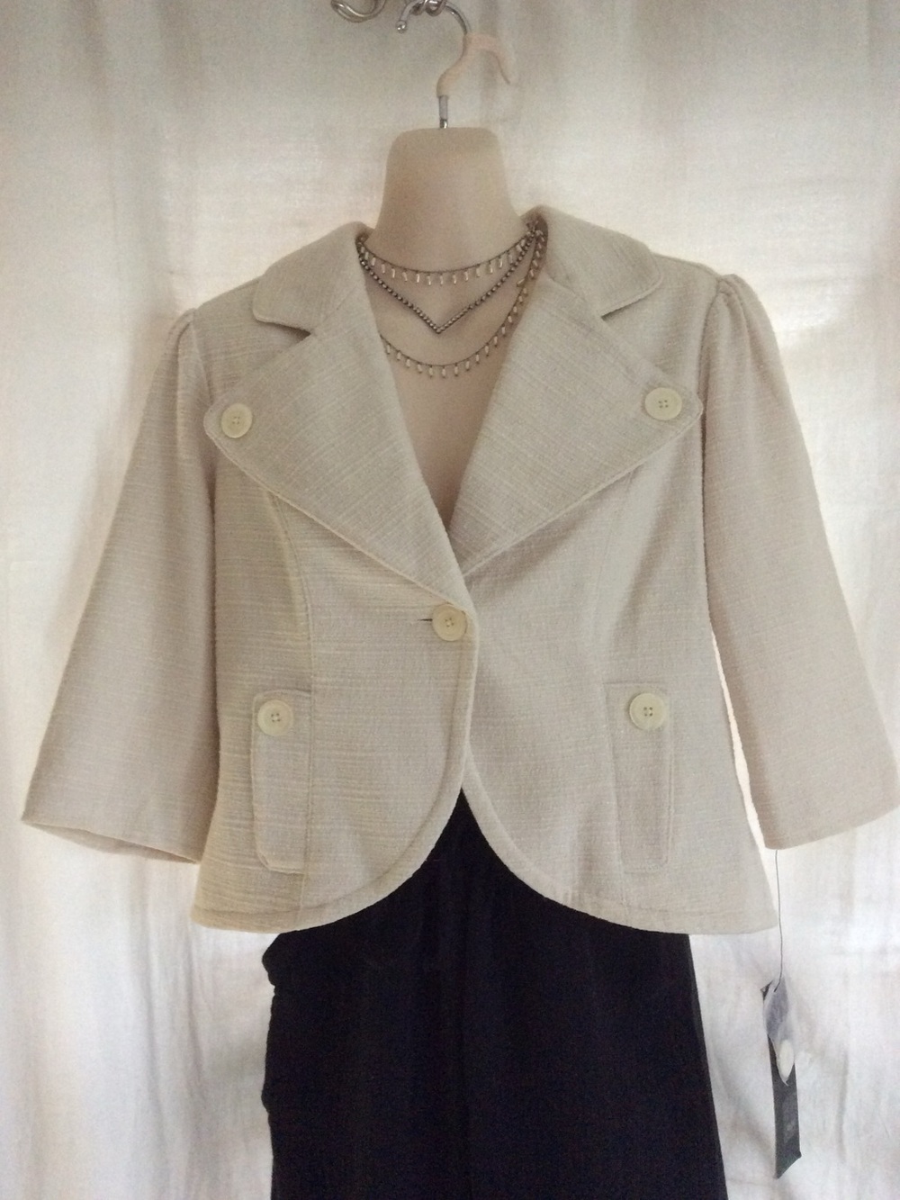 Women's Cream Short Blazer Jacket Mossimo Cream Cropped Blazer - Size S
